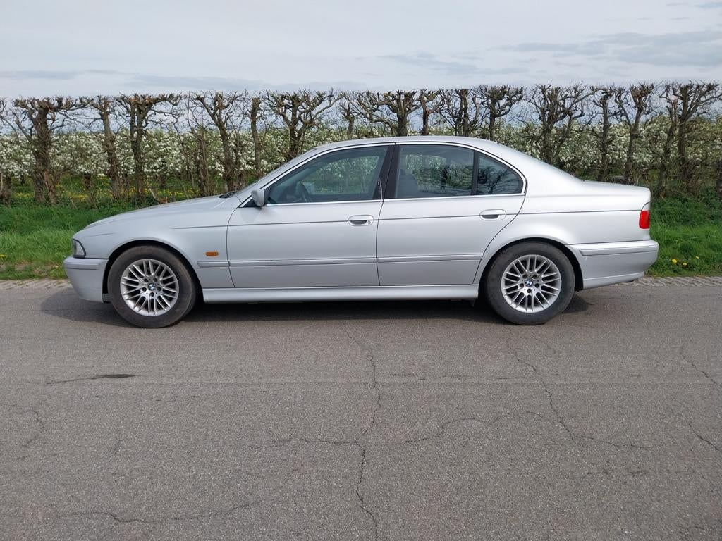 Bmw e39 525i Titansilber Metallic 354/7. onderdelen te koop., Auto-onderdelen, Ophalen, Gebruikt, Voor, BMW