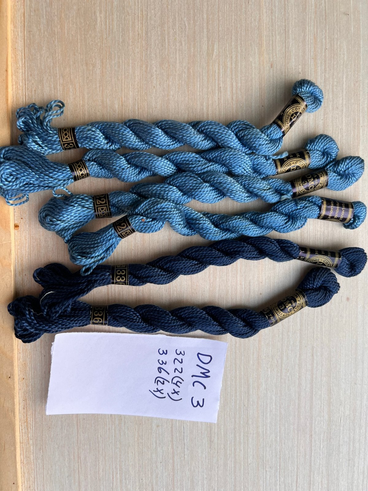 DMC 3 Borduurgaren  blauw borduren borduurzijde draad, Ophalen of Verzenden, Nieuw, Handborduren, Borduurgaren of Zijde