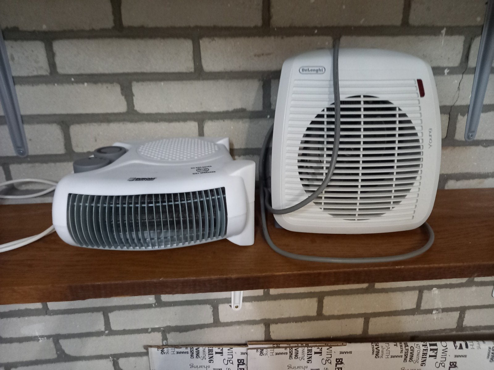 Set van 2 elektrische kachels - Delonghi en onbekend merk, Ophalen, Gebruikt, Tafel- of Grondventilator, Minder dan 60 m³