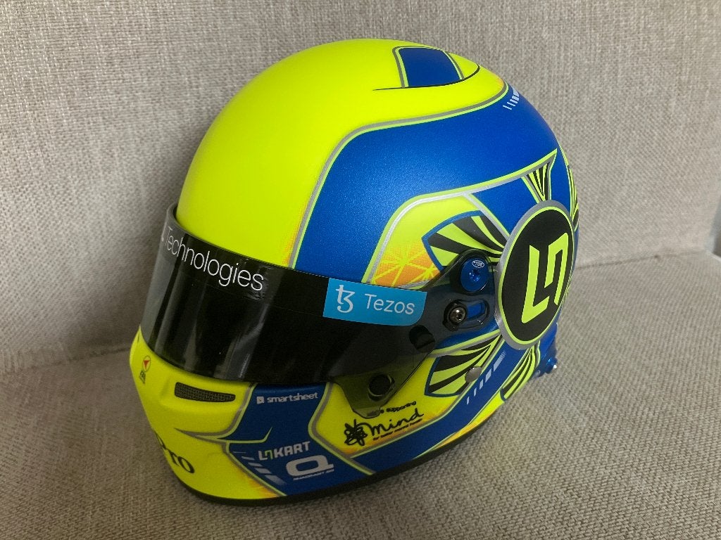 ✅ Lando Norris 1:2 2022 helmet F1 1/2 McLaren MCL36 Helm, Verzamelen, Automerken, Motoren en Formule 1, Ophalen of Verzenden, Nieuw