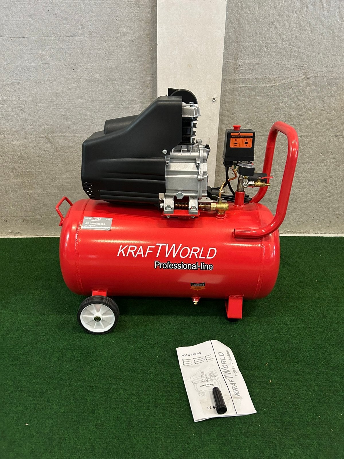 Nieuwe 50 liter,8 bar compressor met dubbele kraan, Ophalen, Nieuw, 25 tot 100 liter, 200 tot 400 liter/min