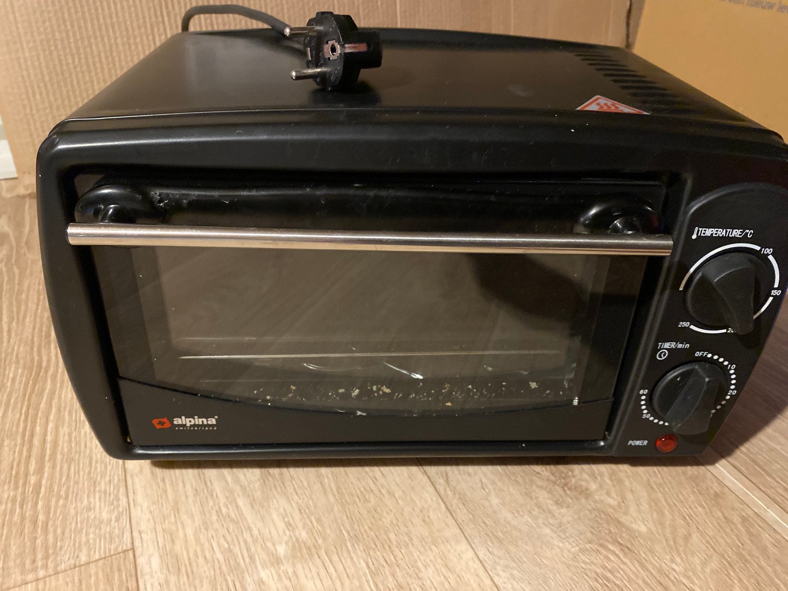 Alpina campingoven 800w, Caravans en Kamperen, Kampeeraccessoires, Ophalen, Zo goed als nieuw