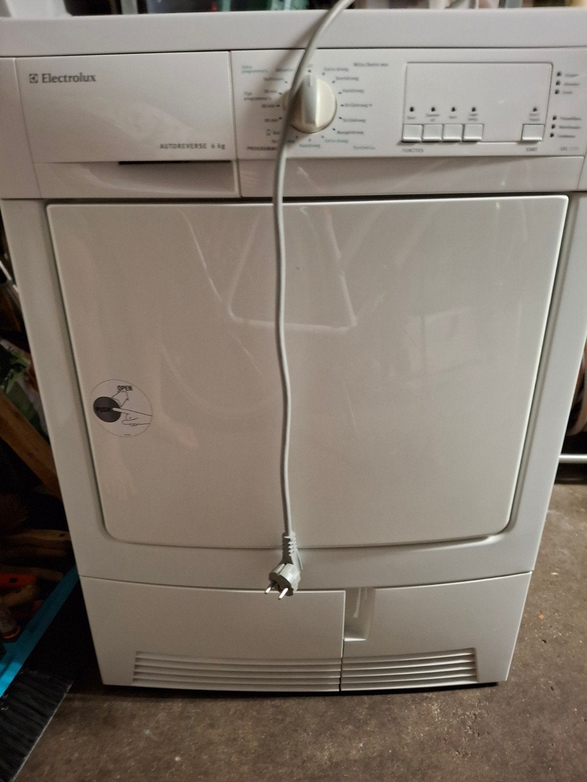 Gratis af te halen electrolux wasdroger, Witgoed en Apparatuur, Wasdrogers, Ophalen, Gebruikt, Condens, 85 tot 90 cm