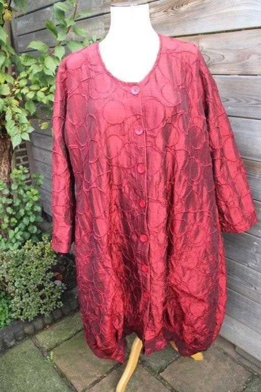Jas rood Tara mt 1 (XL) ballon Vaste prijs, Tara, Maat 46/48 (XL) of groter, Ophalen of Verzenden, Zo goed als nieuw