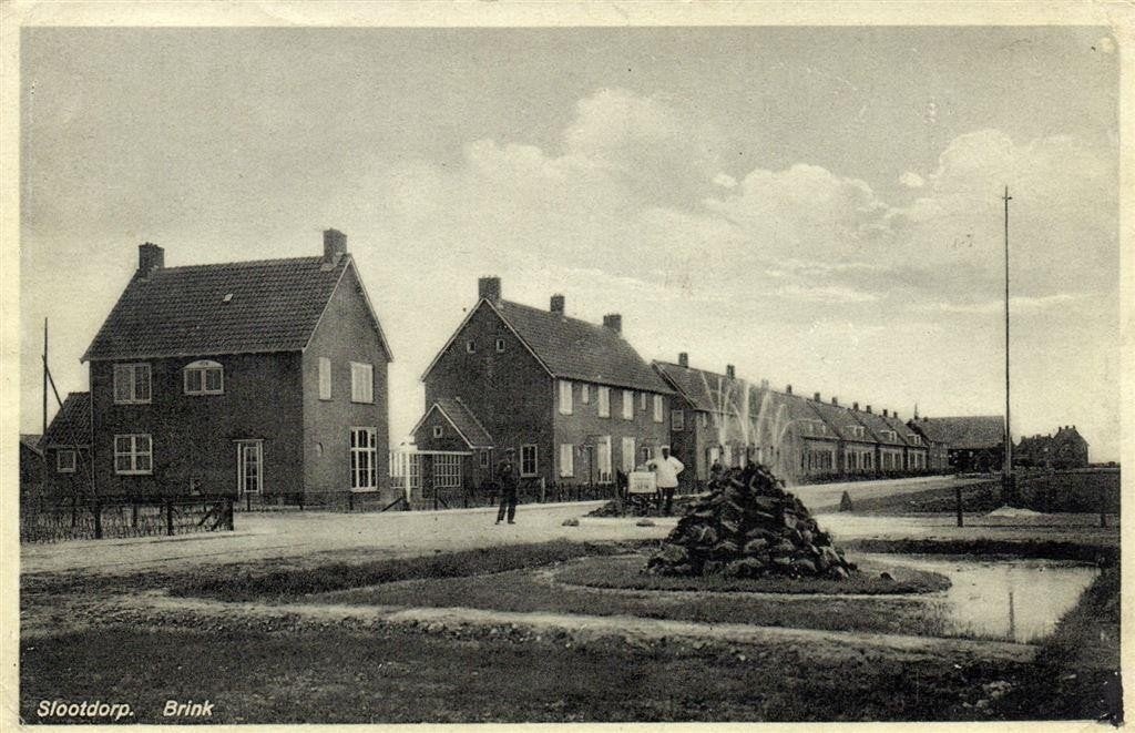 Slootdorp. Brink - fontein - ongelopen, Verzamelen, Verzenden, 1920 tot 1940, Ongelopen, Noord-Brabant