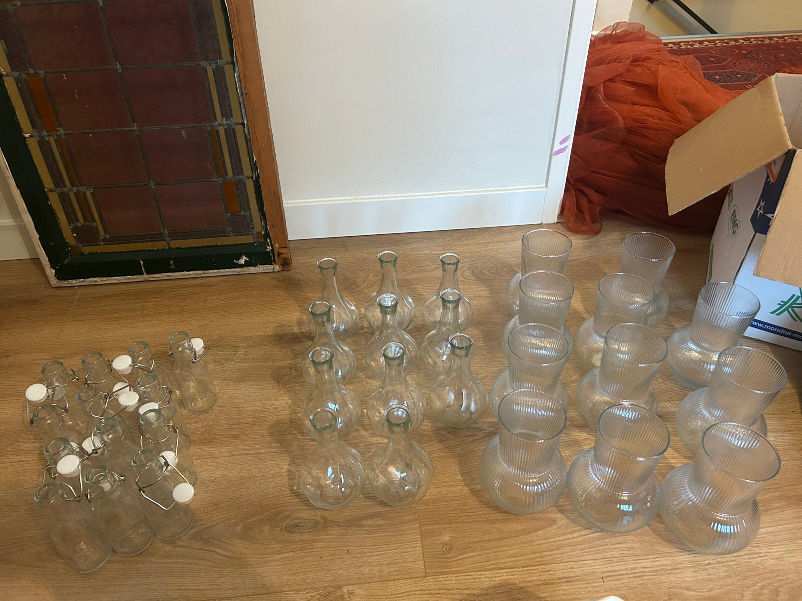 Set van verschillende flesjes en vazen, Huis en Inrichting, Woonaccessoires | Vazen, Ophalen, Gebruikt, Transparant, Met deksel