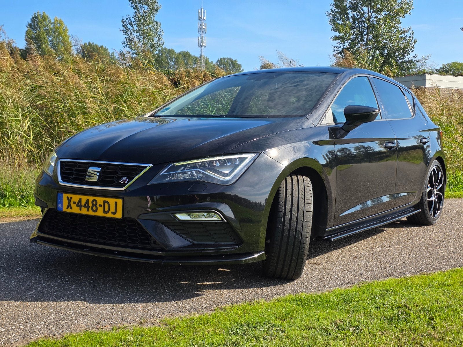 SEAT Leon FR 1.4 TSI | 160 PK | Stage 1 | Panaromadak | LED, Voorwielaandrijving, Stof, Zwart, 610 kg