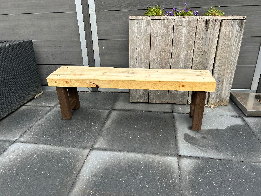 Houten Tuinbankje., Ophalen, Gebruikt, Hout
