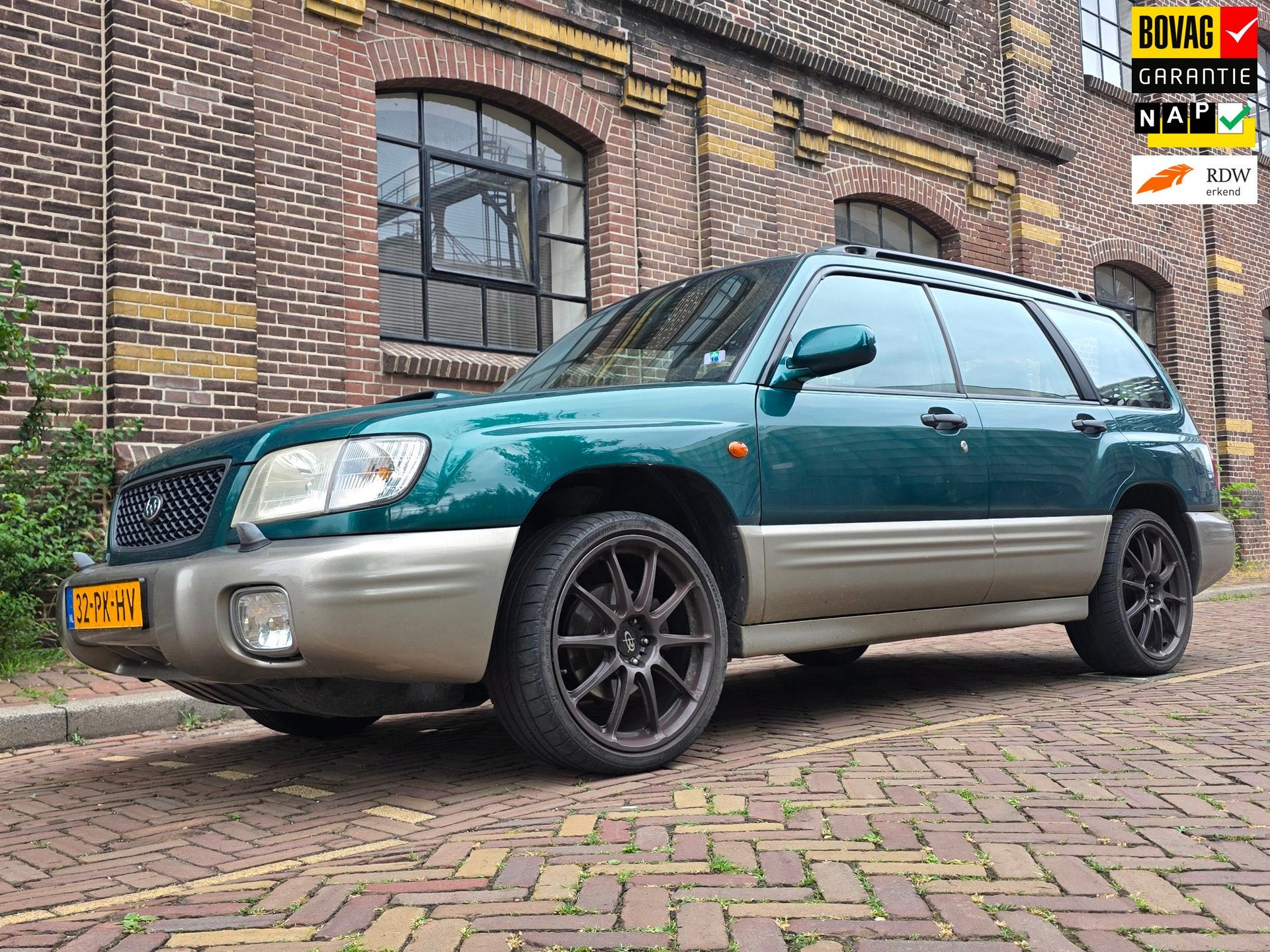 Subaru Forester 2.0 AWD S-Turbo Afneembare Trekhaak / Airco, 4 cilinders, Bedrijf, Vierwielaandrijving, Metallic lak
