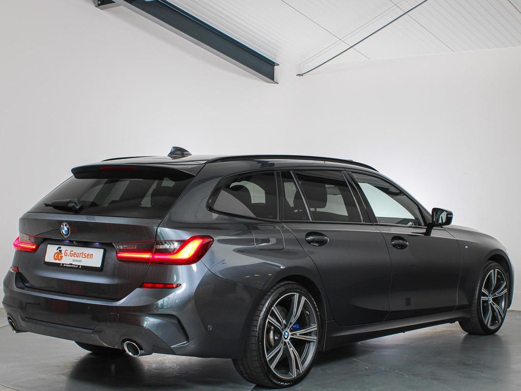 BMW 3-serie Touring 330e xDrive High Executive M-sport Panor, Auto's, BMW, 1998 cc, Gebruikt, 4 cilinders, 1865 kg