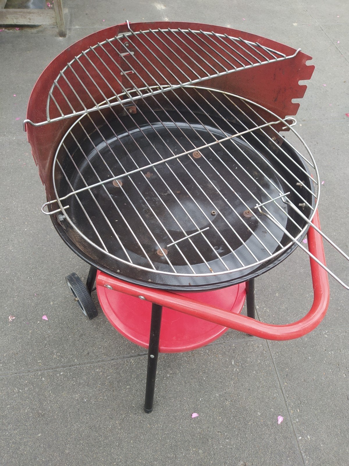 Verrijdbare en demontabele barbecue, Ophalen of Verzenden, Gebruikt, Cook & Grill