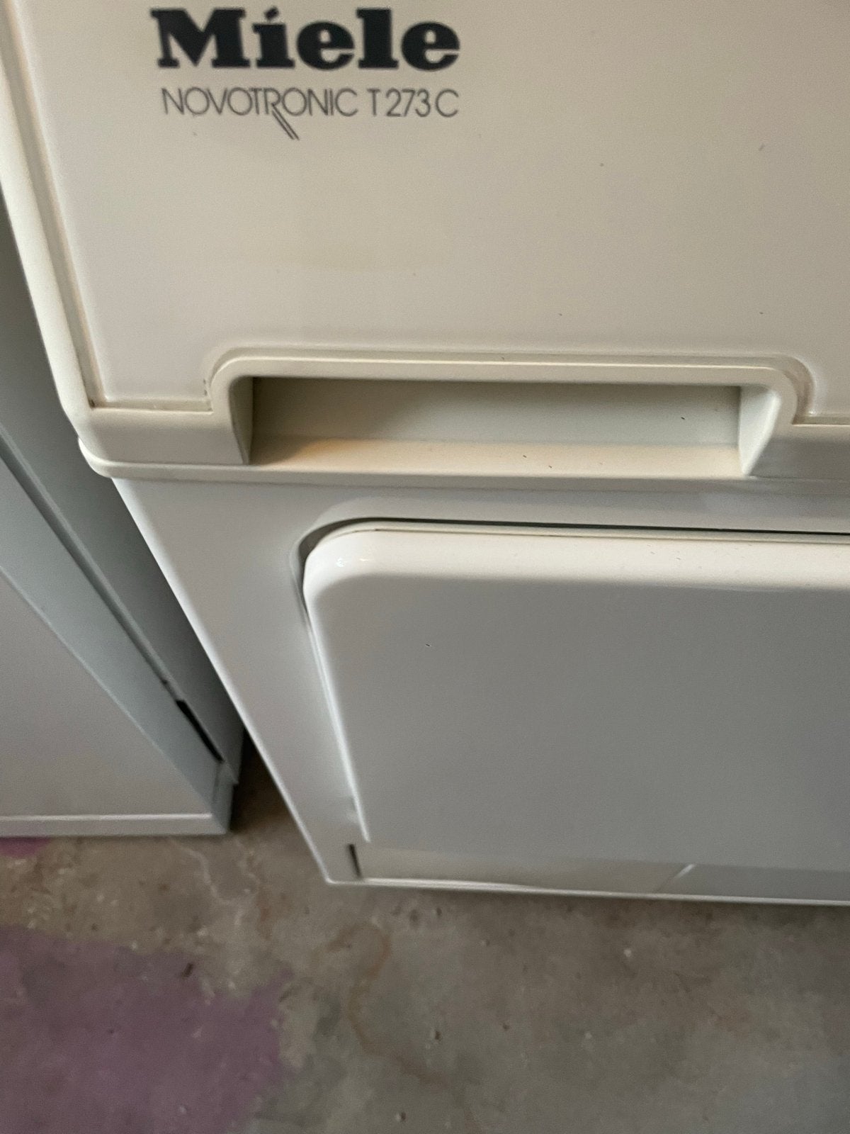 Miele Novotronic T273C Condensdroger, Witgoed en Apparatuur, Ophalen, 6 tot 8 kg, Gebruikt, Voorlader