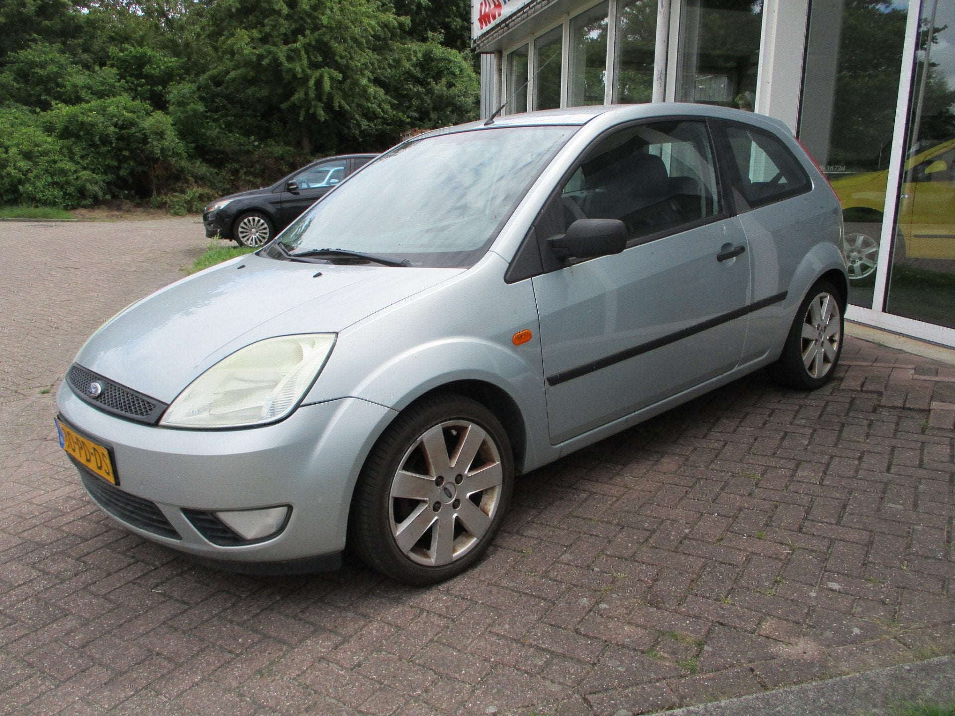 Ford Fiesta 1.3 Futura Kan direct mee! APK juni 2027., 1299 cc, Stof, 4 cilinders, Origineel Nederlands