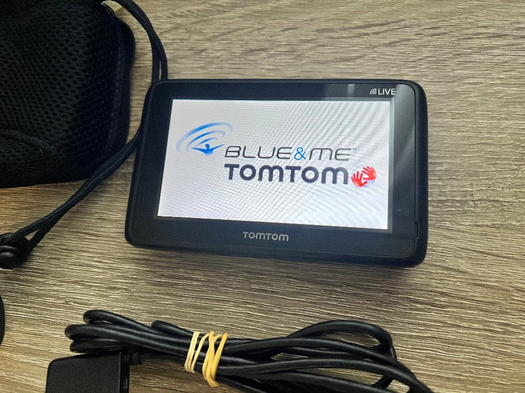 TomTom Blue&me 2, Auto diversen, Autonavigatie, Zo goed als nieuw, Ophalen of Verzenden