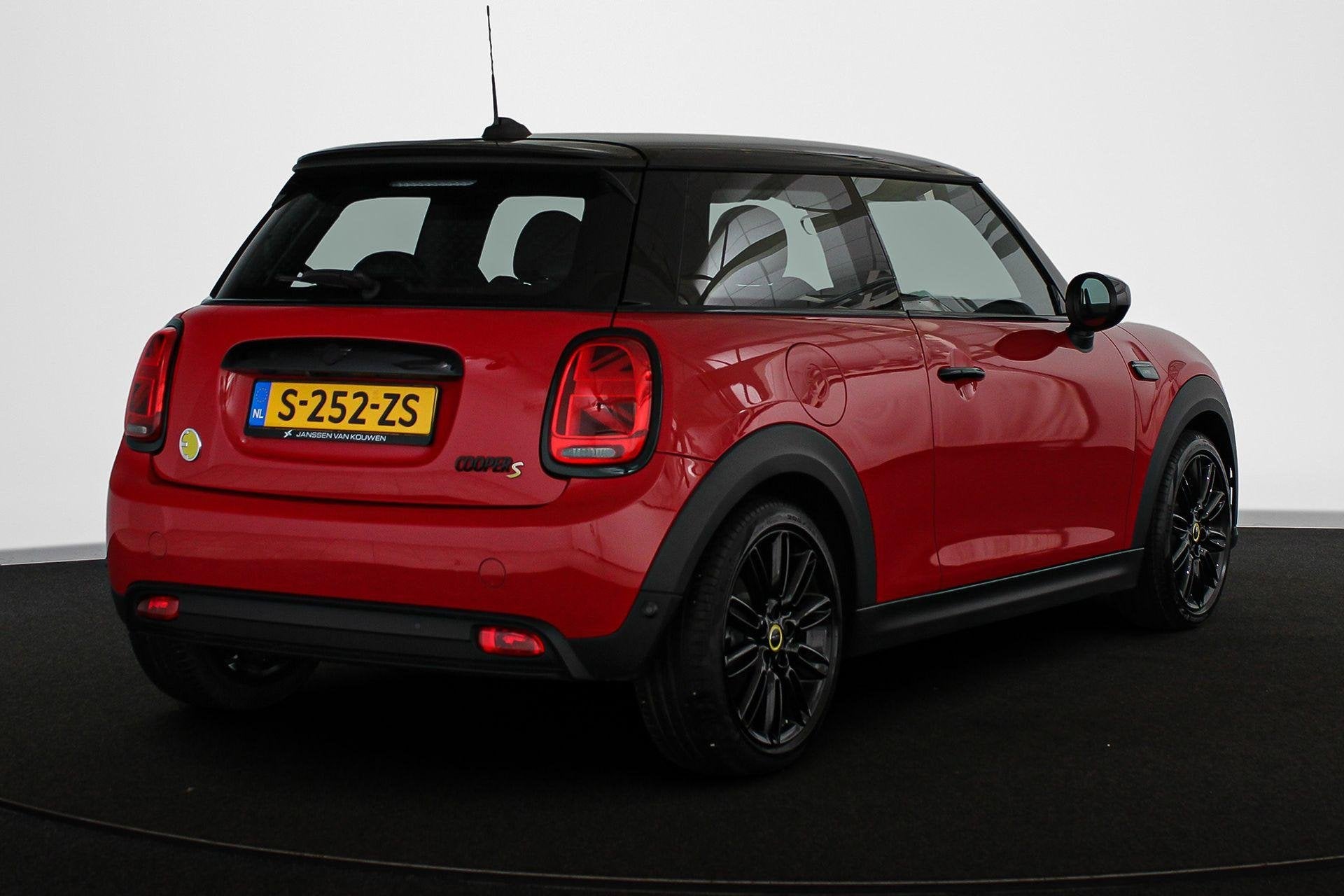 MINI Electric Camden Go Edition 33 kWh SOH 97% Apple CarPlay, Auto's, 33 kWh, 4 stoelen, Mini Electric, 184 pk