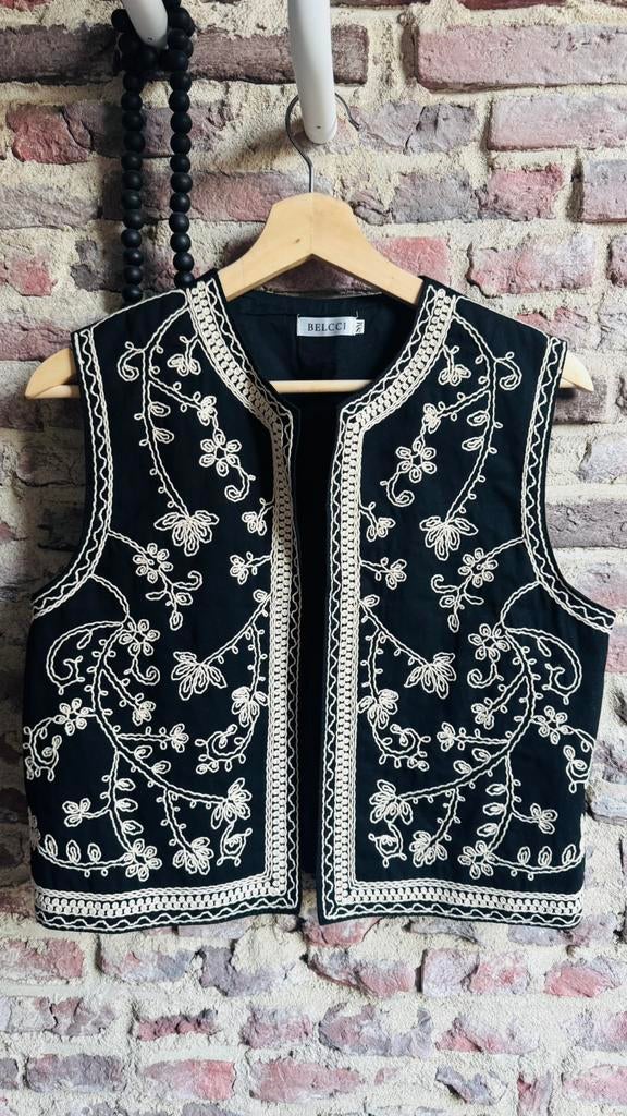 Belcci| Gilet Bodywarmer | maar S/M | zwart geborduurd, Verzenden, Nieuw, Maat 36 (S), Zwart