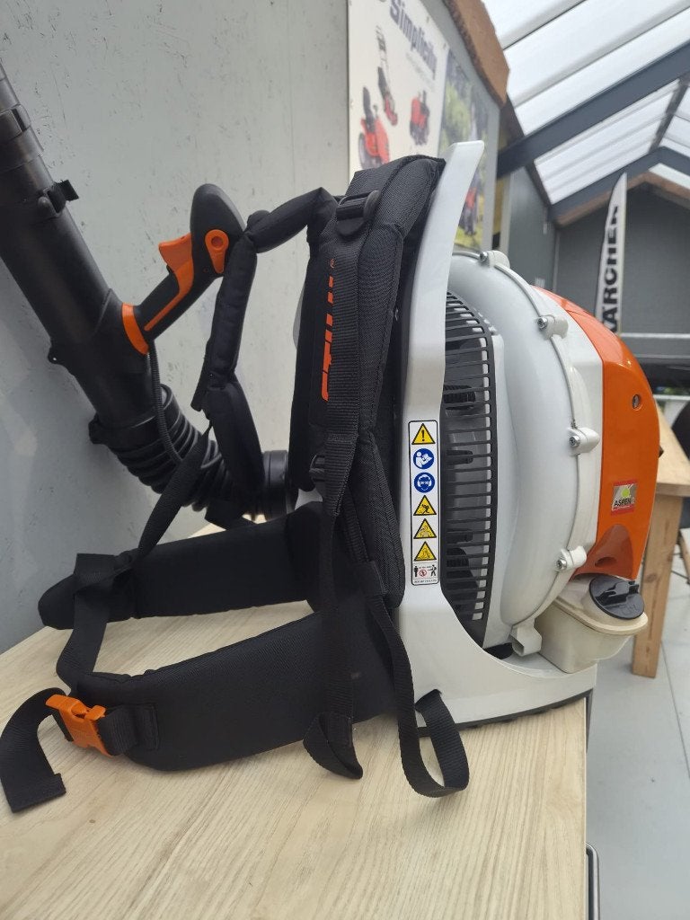 Stihl BR600 ruggedragen benzine bladblazer, Ophalen, Ruggedragen, Zo goed als nieuw, Stihl