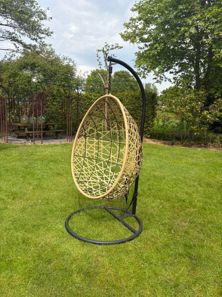 Nette hang stoel, Huis en Inrichting, Stoelen, Ophalen, Zo goed als nieuw, Eén