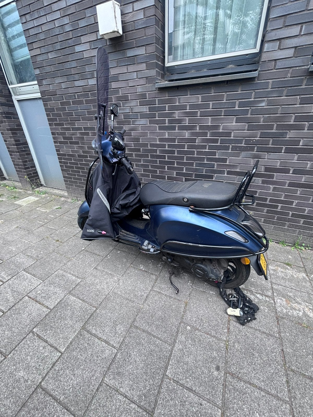 Vespa 2018, Fietsen en Brommers, Ophalen, Gebruikt, Benzine, Vespa