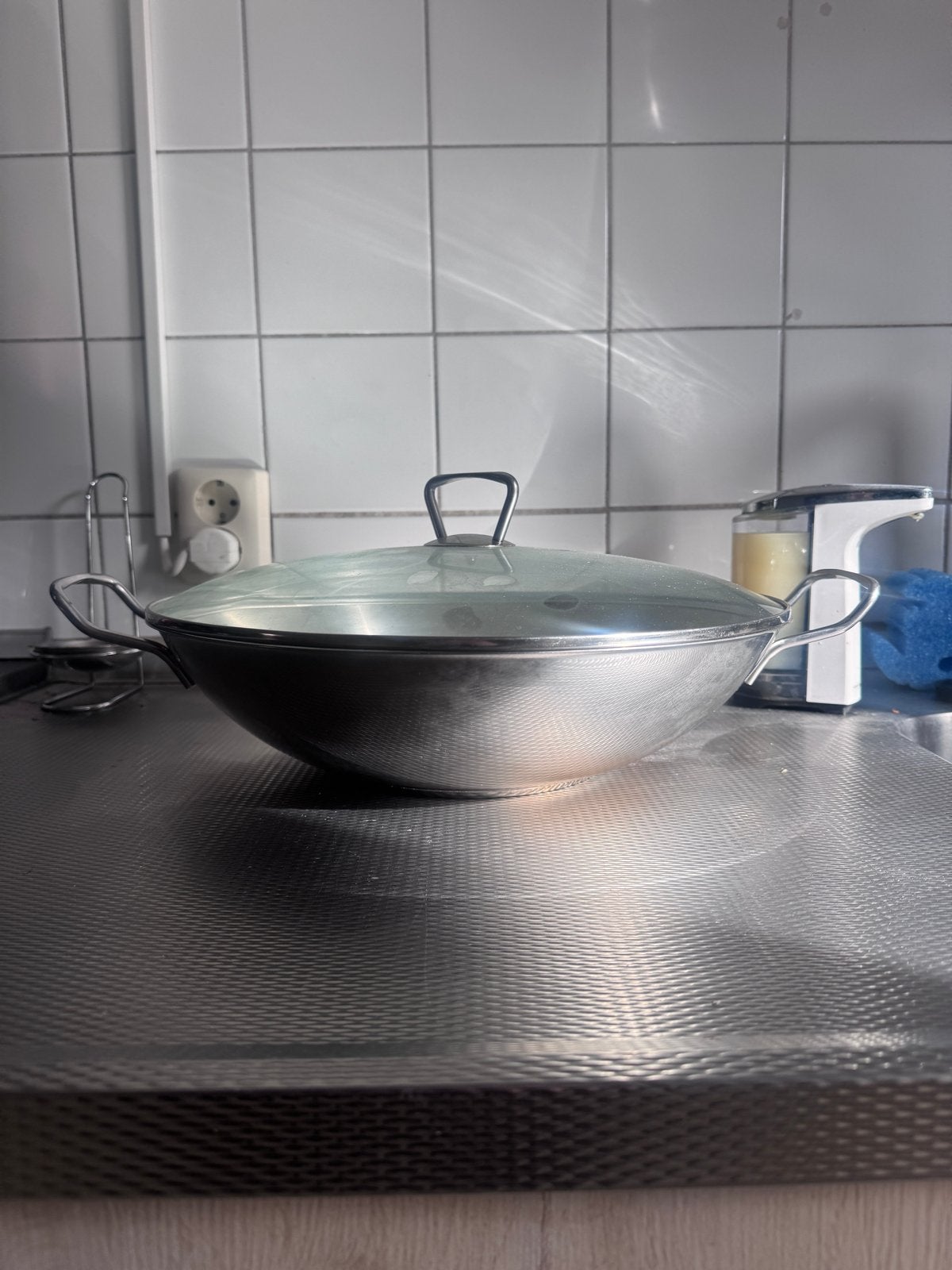 Fissler Wokpan 35 cm met glazen deksel, Ophalen of Verzenden, Gebruikt, Rvs, Wok