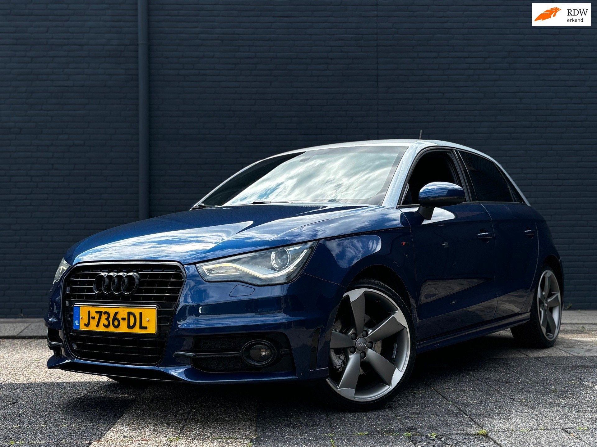 Audi A1 Sportback 1.4 TFSI | 3 x S-Line | Schaalstoelen | Bo, Euro 5, 4 cilinders, Leder en Stof, Geïmporteerd