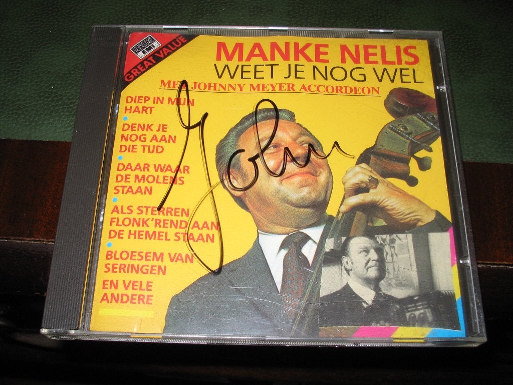 Manke Nelis – Weet je nog wel – Johnny Meyer  - Gesigneerd -, Ophalen of Verzenden, Gebruikt, Levenslied of Smartlap