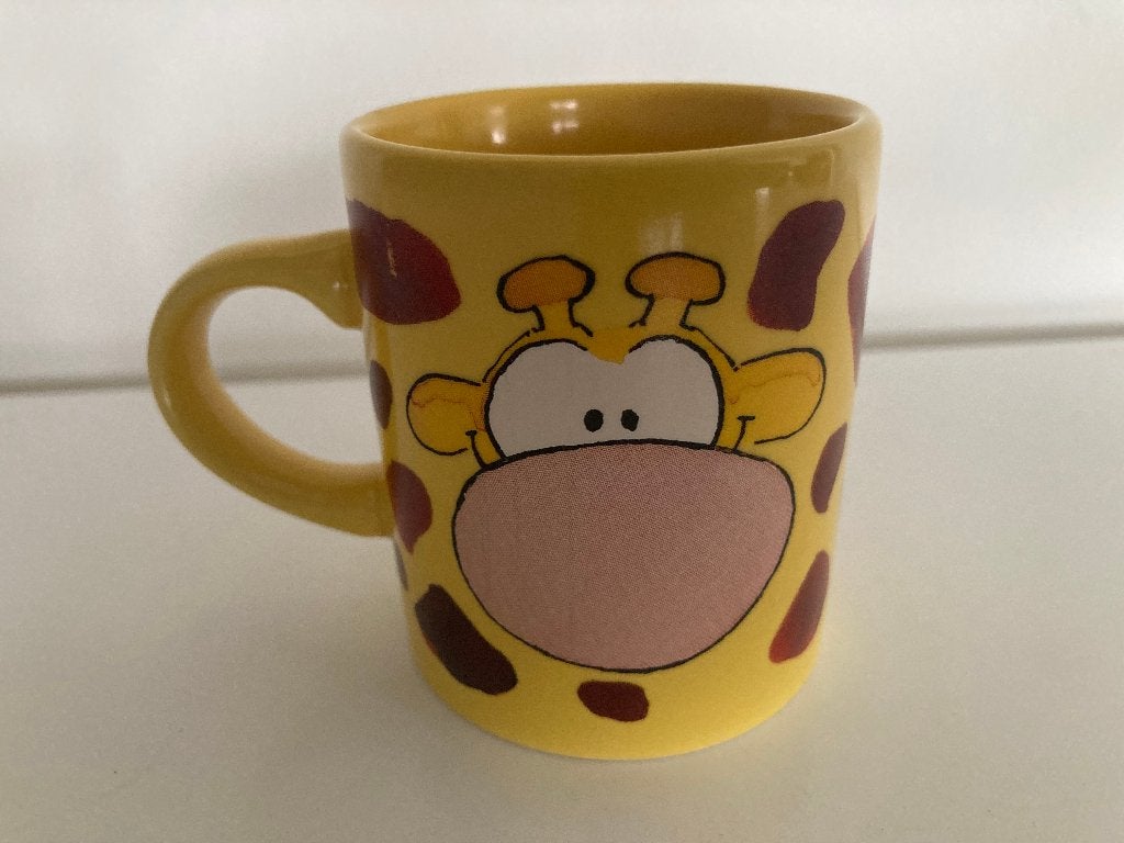 Leuke gele mini mok met giraffe print, Overige merken, Keramiek, Zo goed als nieuw, Overige stijlen