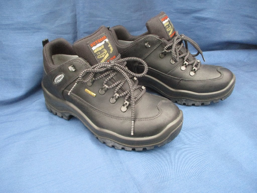Bergschoenen, Mt 41 v.a 50,00e, Ophalen of Verzenden, Zo goed als nieuw, Schoenen