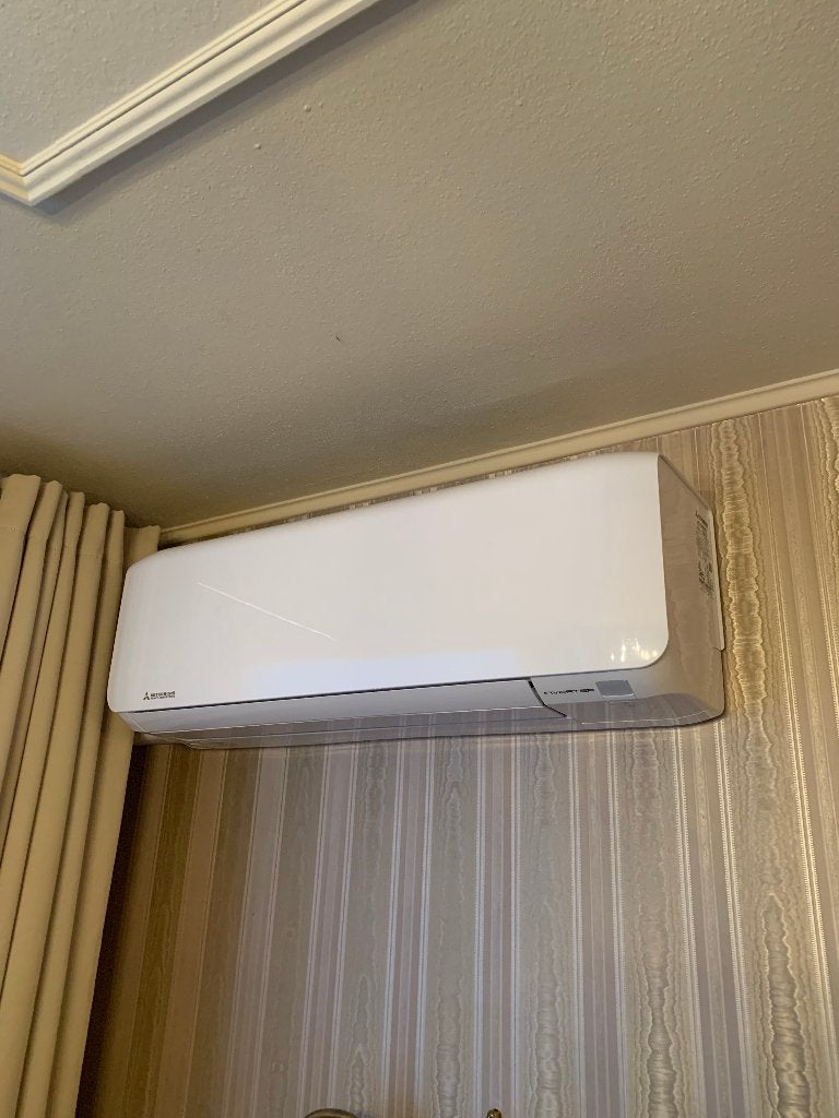 Vaste Airco 40% voordeliger stoken, Ophalen, Gebruikt, Koelen en Ontvochtigen, 3 snelheden of meer