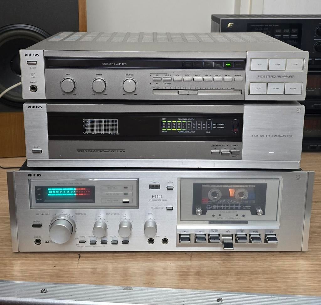 Philips F4238 eindversterker & F3238 voorversterker n5546, Ophalen