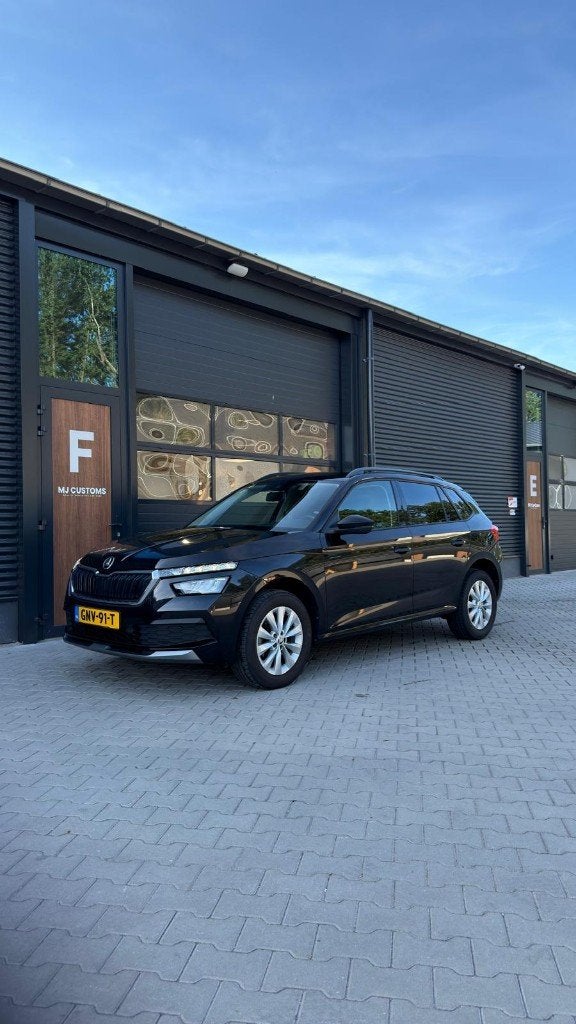 Skoda Kamiq 1.0 TSI Greentech 110pk 2021 Zwart, Stof, Zwart, 630 kg, 19 km/l