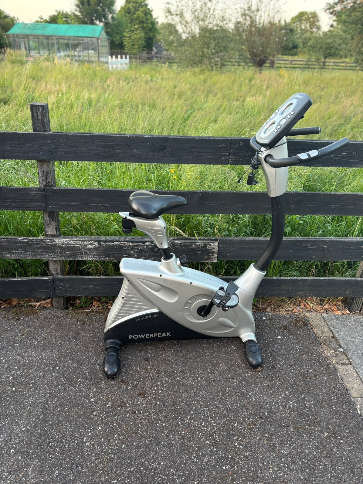 Hometrainer, Ophalen, Kunststof, Gebruikt, Benen
