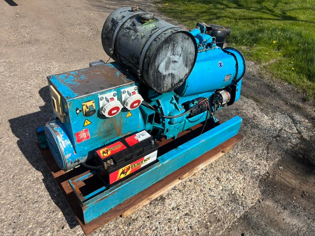 25 KVA aggregaat 230/400 Volt Hatz diesel generator, Doe-het-zelf en Verbouw, Aggregaten, Gebruikt, Dieselolie, 10 tot 30 kVA