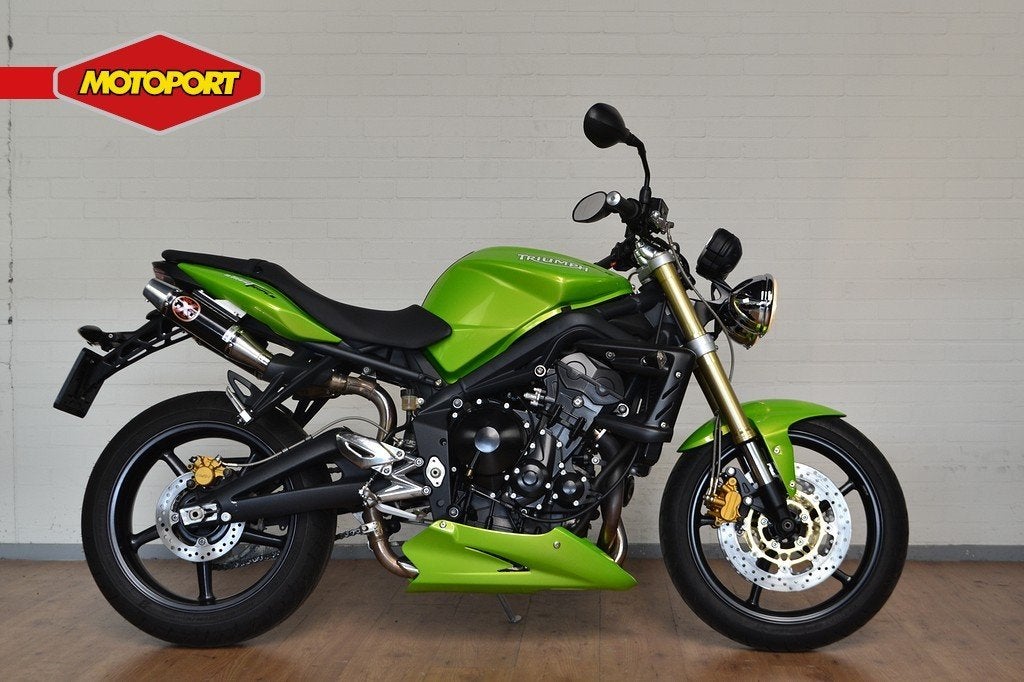 Triumph STREET TRIPLE (bj 2008), Triumph Motocycles, Bedrijf, De Droogmakerij 40A
1851 LX   Heiloo, NL, Sport