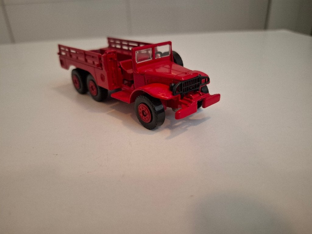 Solido Dodge 6x6 met laadbak brandweer, Ophalen of Verzenden, Zo goed als nieuw, Bus of Vrachtwagen, Overige merken