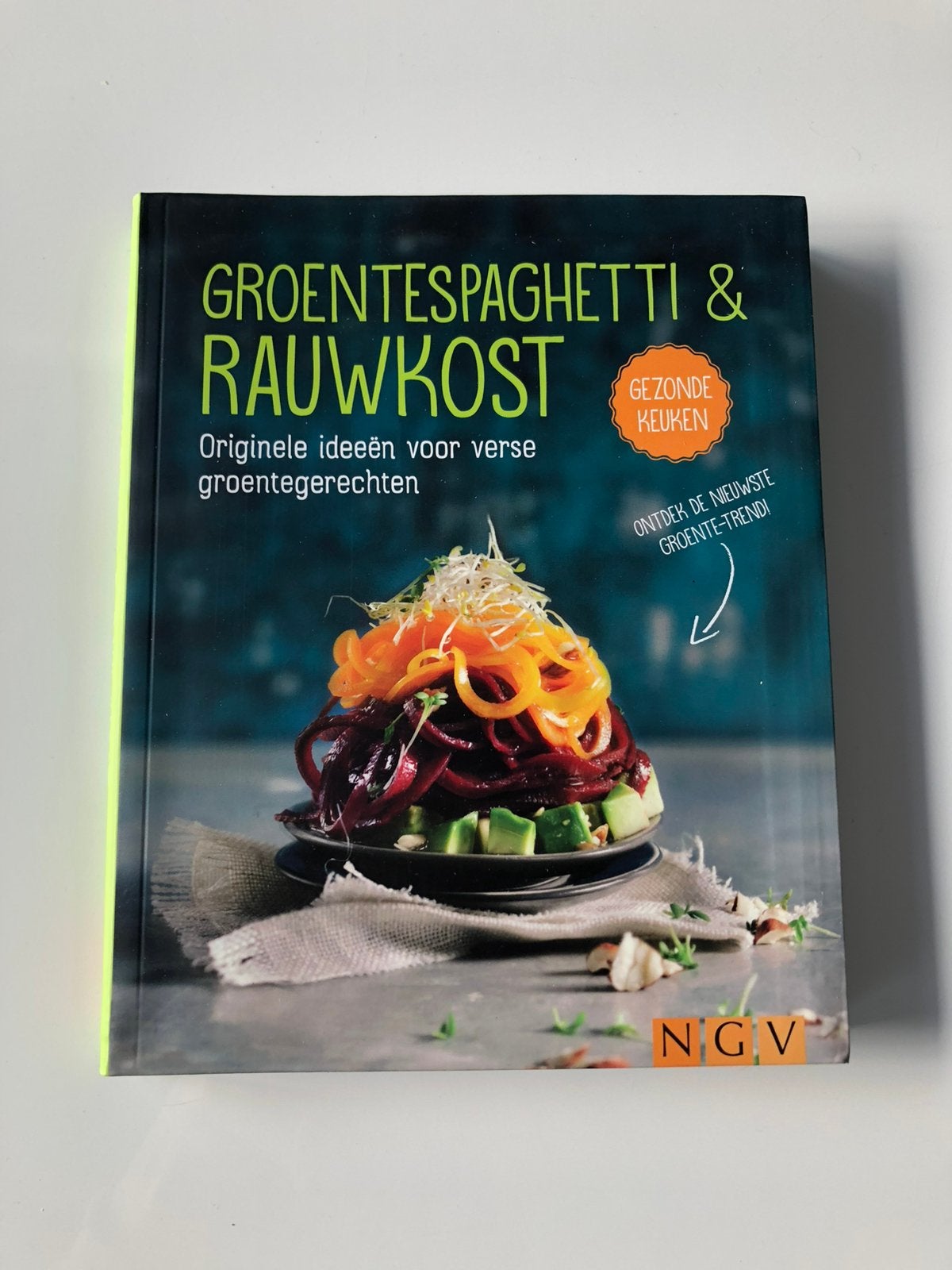 Groentespaghetti & rauwkost kookboek, nieuw, Boeken, Ophalen of Verzenden, Nieuw, Gezond koken