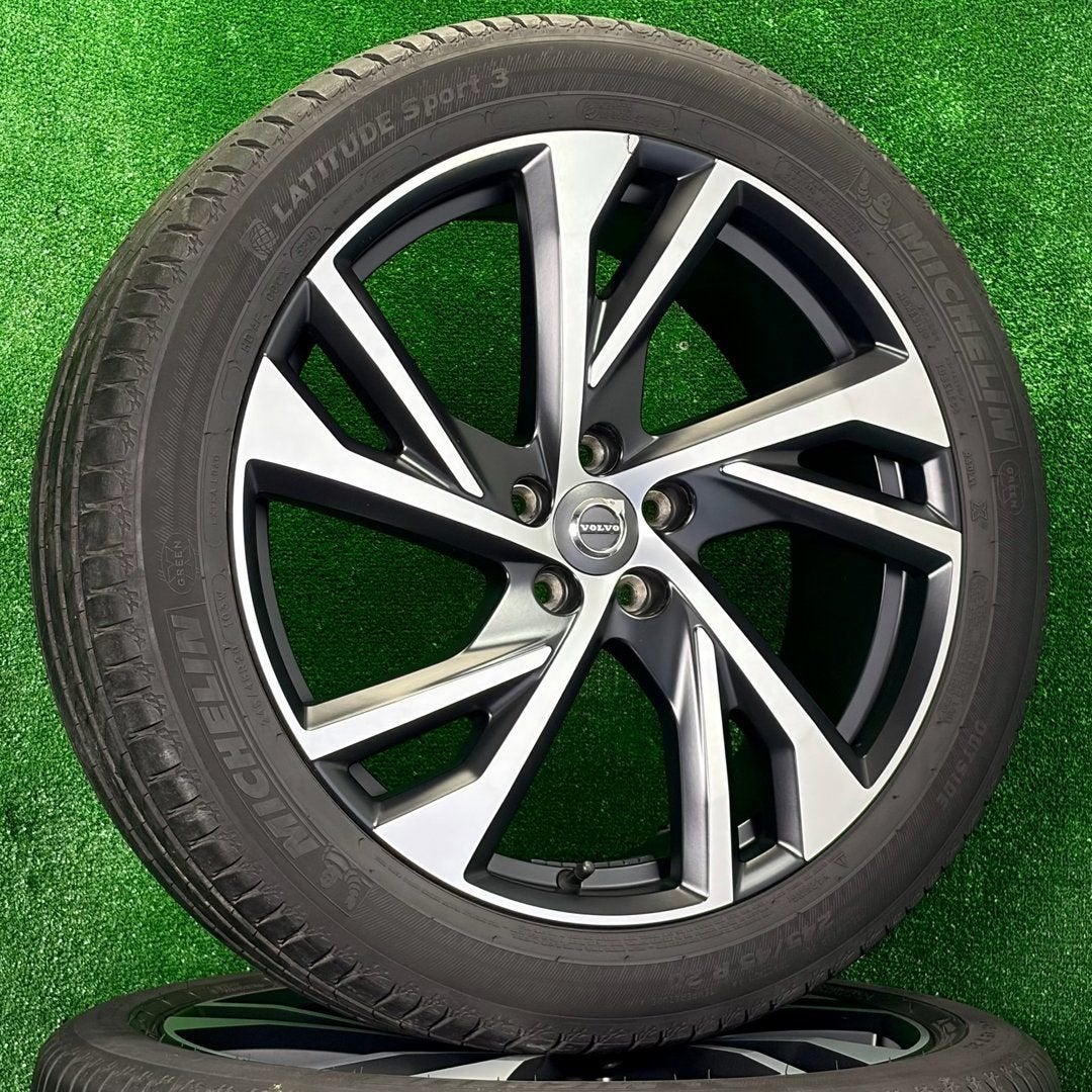 Originele 20 inch Volvo R-Design velgen met banden XC40, -, -, Banden en Velgen, Ophalen of Verzenden