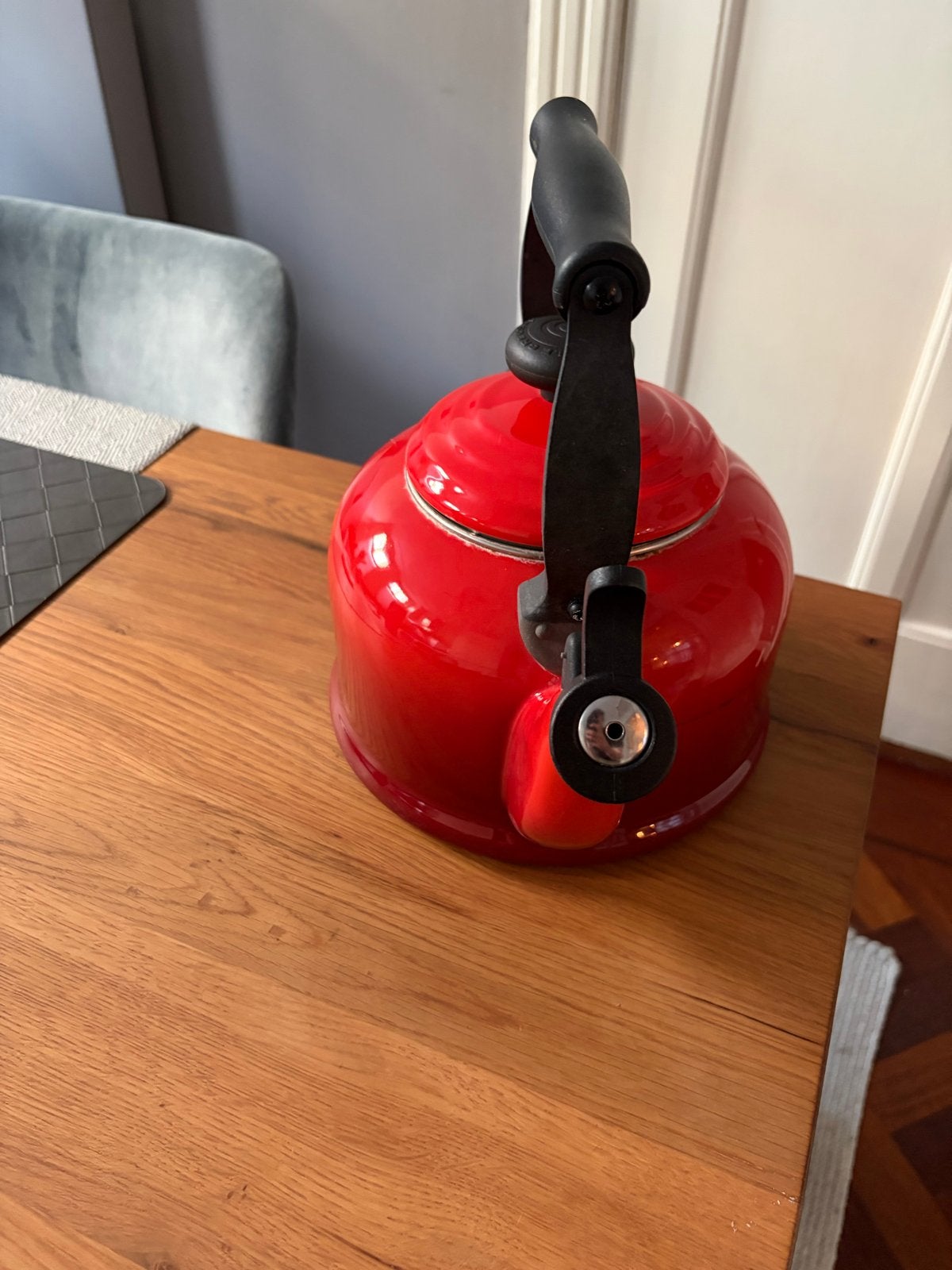 Le Creuset fluitketel rood - staat Gebruikt, 2 liter of meer, Ophalen, Gebruikt, Rvs