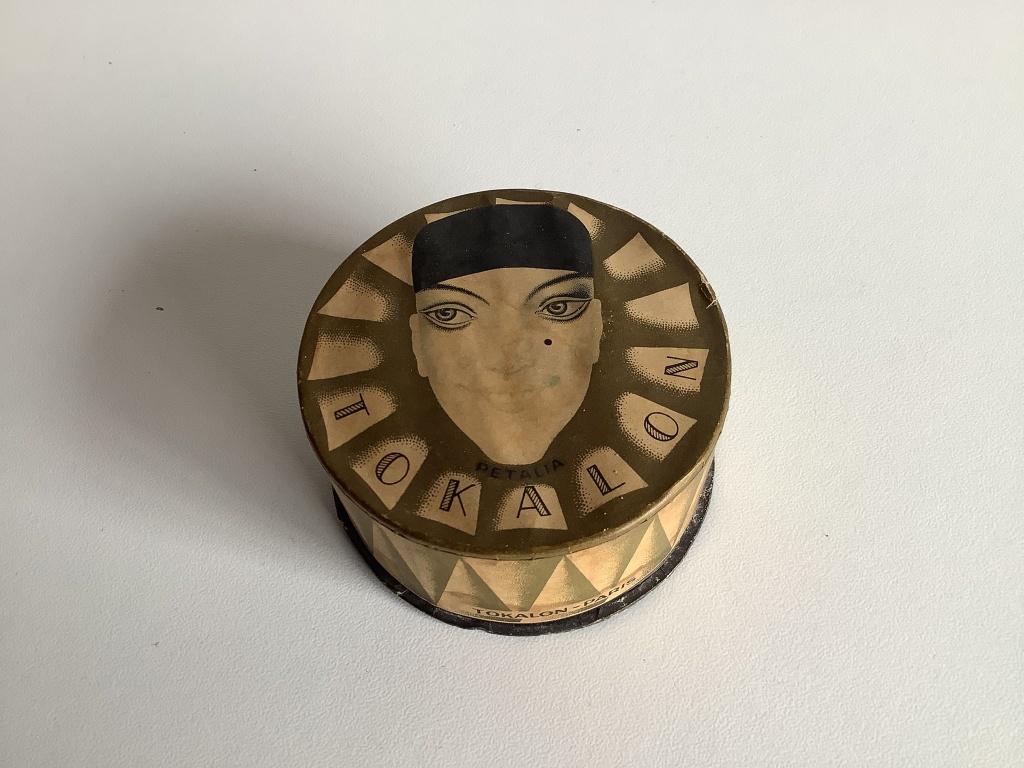 Art deco poederdoos Tokalon met Pierrot, Ophalen of Verzenden, Gebruikt, Parfumfles