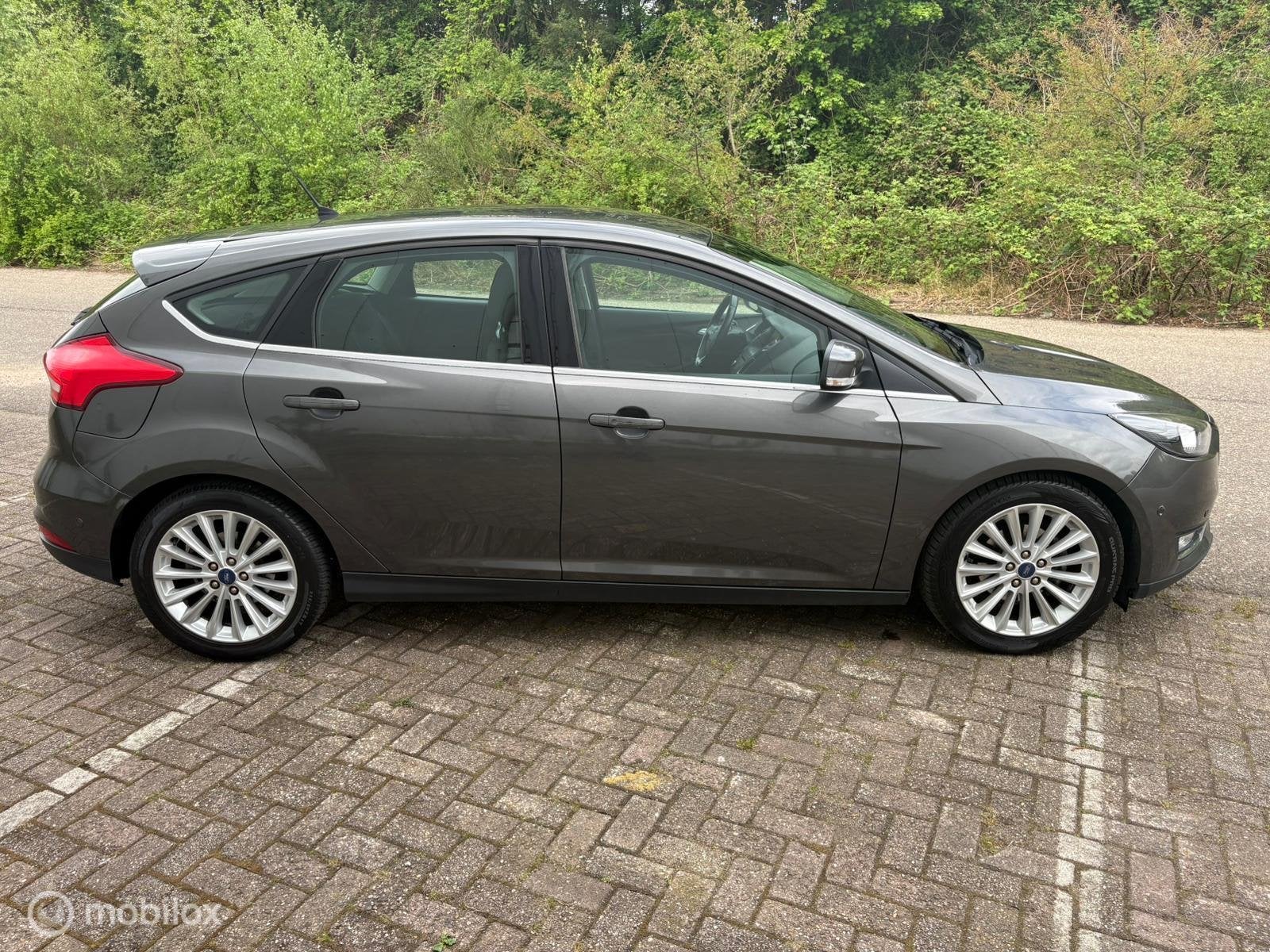Foto 7 van Ford Focus 1.0 Titanium | Nieuwe Distributieriem