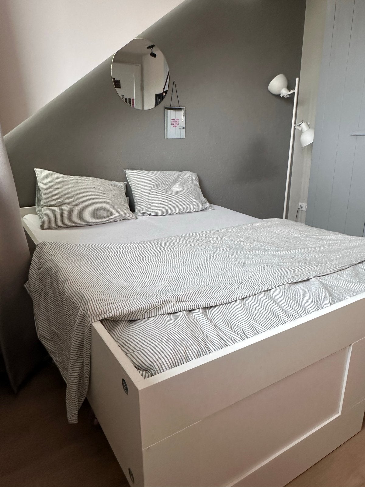IKEA Brimnes bedbank, Huis en Inrichting, Slaapkamer | Bedden, Ophalen, Wit, Tweepersoons, 200 cm
