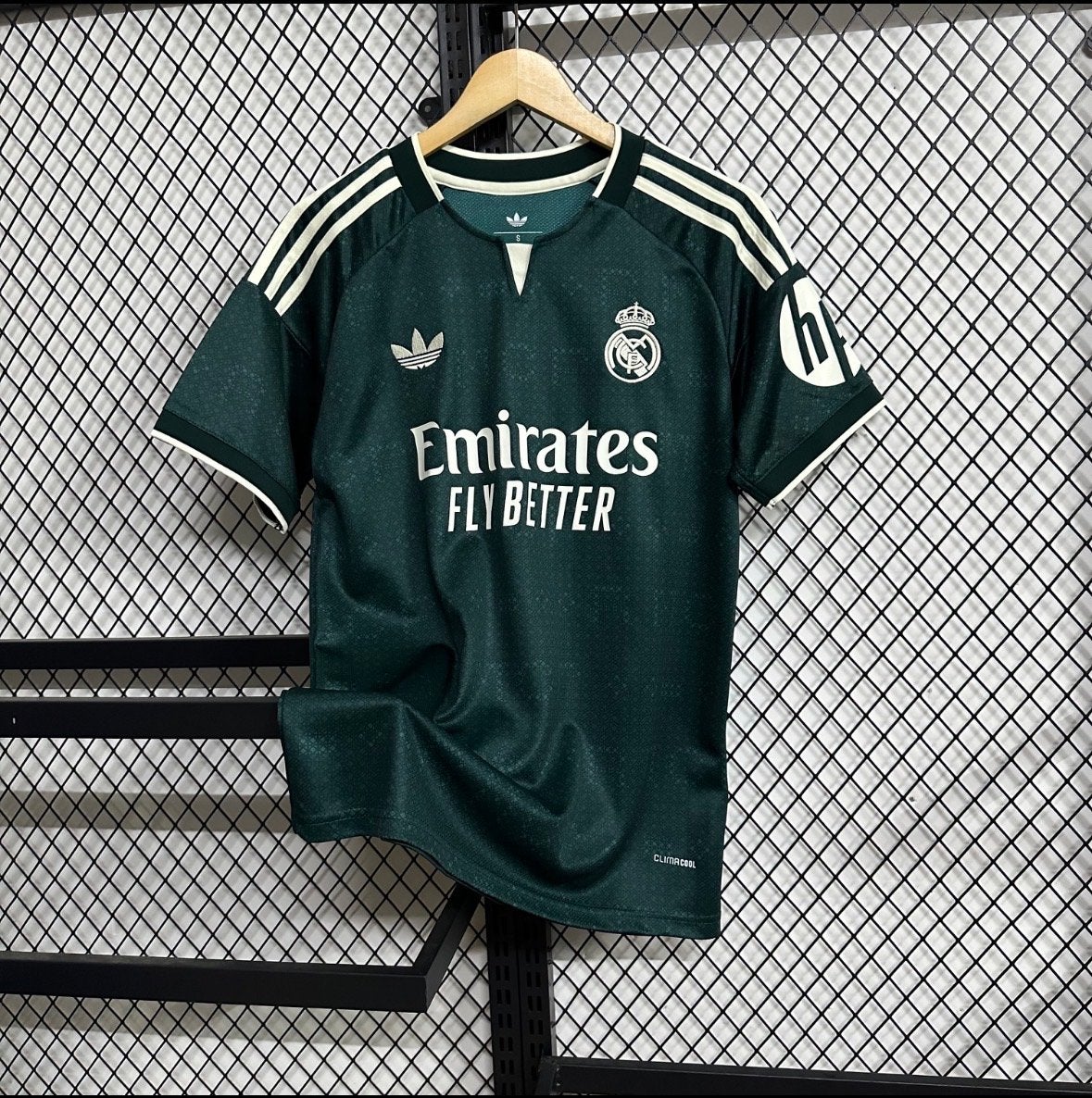 Real Madrid UITSHIRT 26/27, Maat M, Ophalen of Verzenden, Nieuw, Shirt