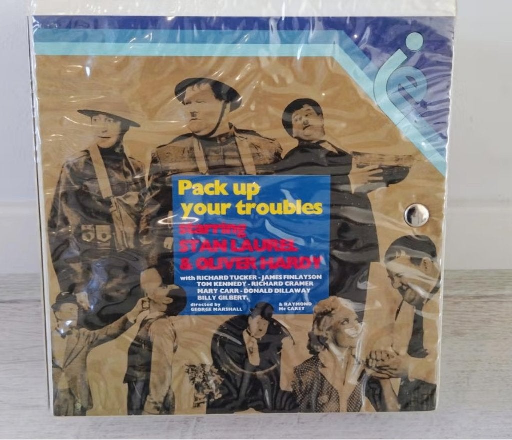 Pack up Your Trouble super 8 mm Laurel and Hardy, Audio, Tv en Foto, Filmrollen, Ophalen of Verzenden, 8mm film