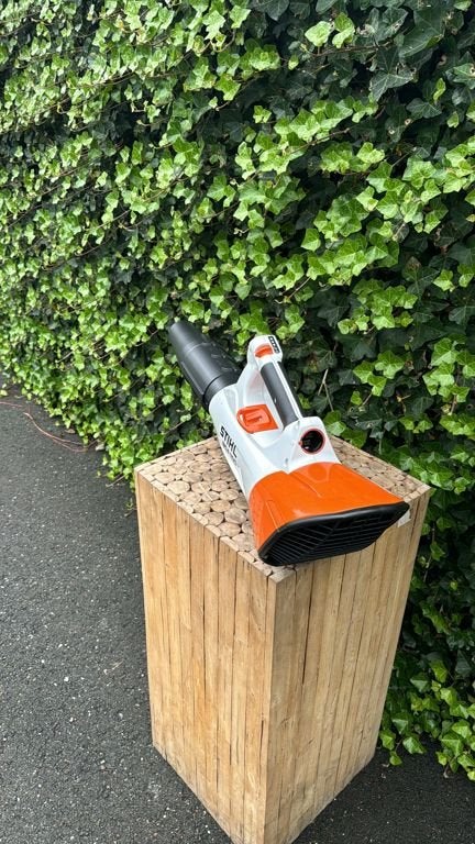 Stihl BGA 100 accu bladblazer 2024, Tuin en Terras, Gebruikt, Stihl