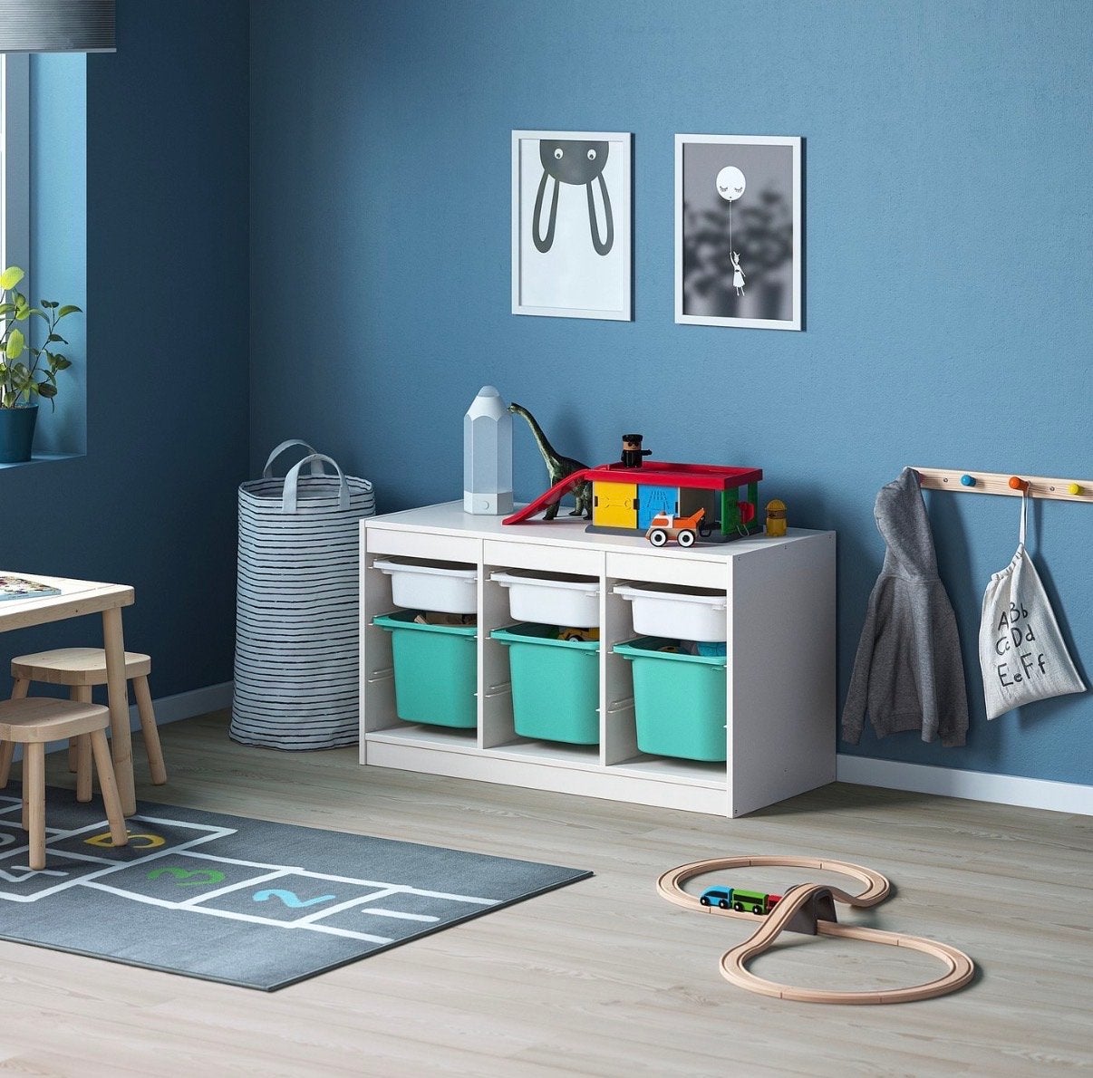 IKEA Trofast opbergkast wit met turkoois/groene bakken, Kinderen en Baby's, Gebruikt, Kast, 75 tot 100 cm, Minder dan 50 cm