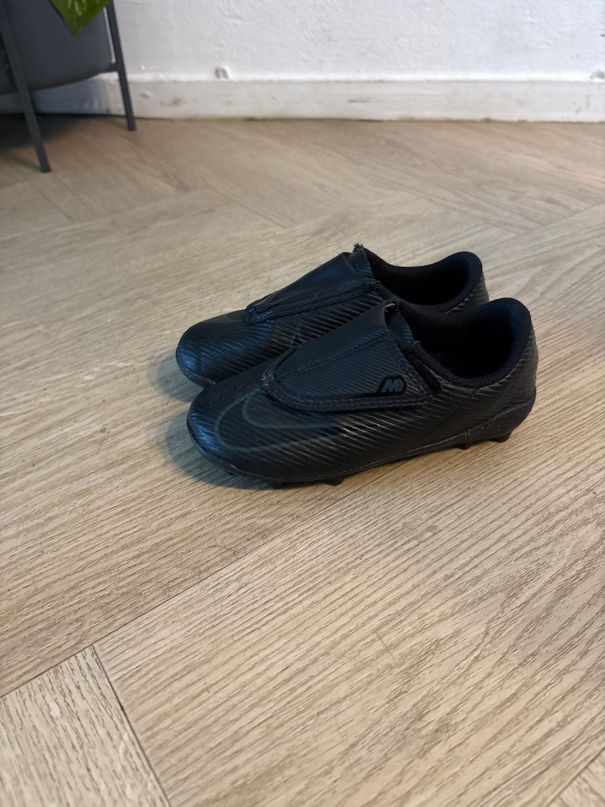 Nike Voetbalschoenen Maat 28 - Zwart, Ophalen, Gebruikt, Schoenen