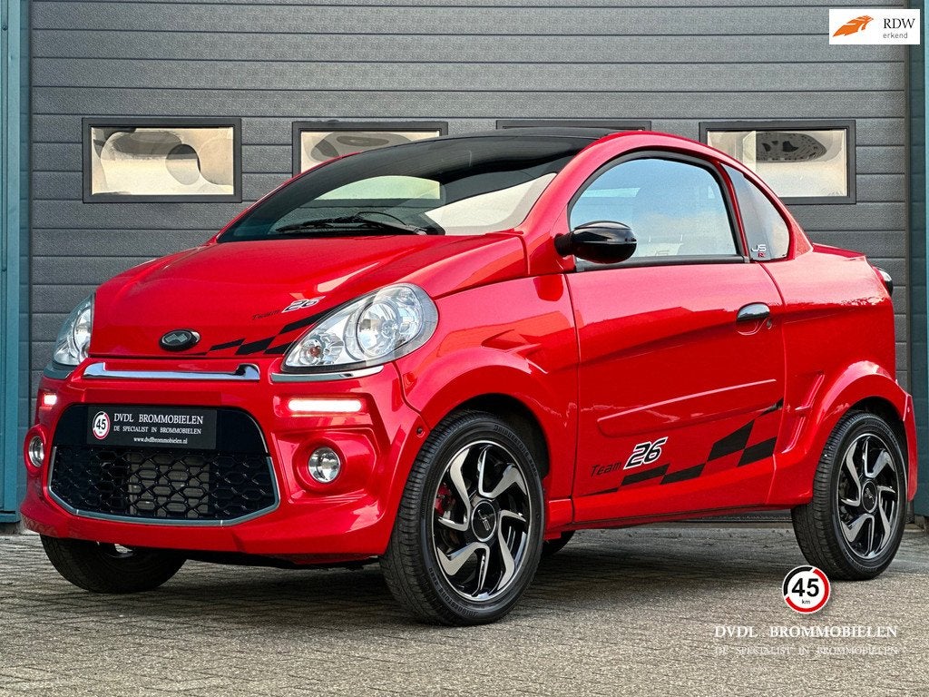 Ligier JSRC Coupé DCI Team 26 Brommobiel 14dkm NIEUWSTAAT!, Gebruikt, DVDL Brommobielen, Staarten 32
5281PL  Boxtel, NL, Info@dvdlbrommobielen.nl