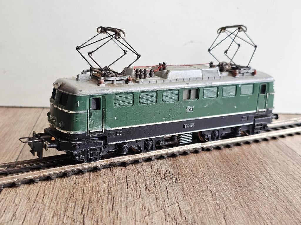 Modeltrein H0 TRIX-EXPRESS E40 LOKOMOTIEF metaal GETEST OK, Gebruikt, Trix, Ophalen of Verzenden, Gelijkstroom