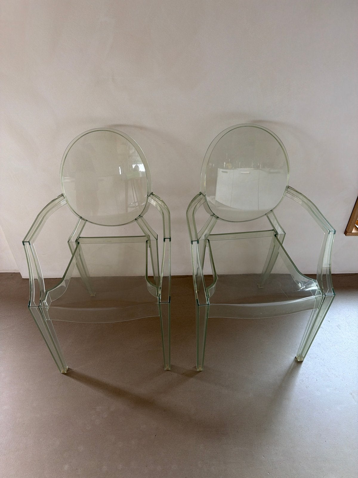 2 Kartell Louis Ghost stoelen - Philippe Starck, Huis en Inrichting, Stoelen, Ophalen, Kunststof, Gebruikt, Twee