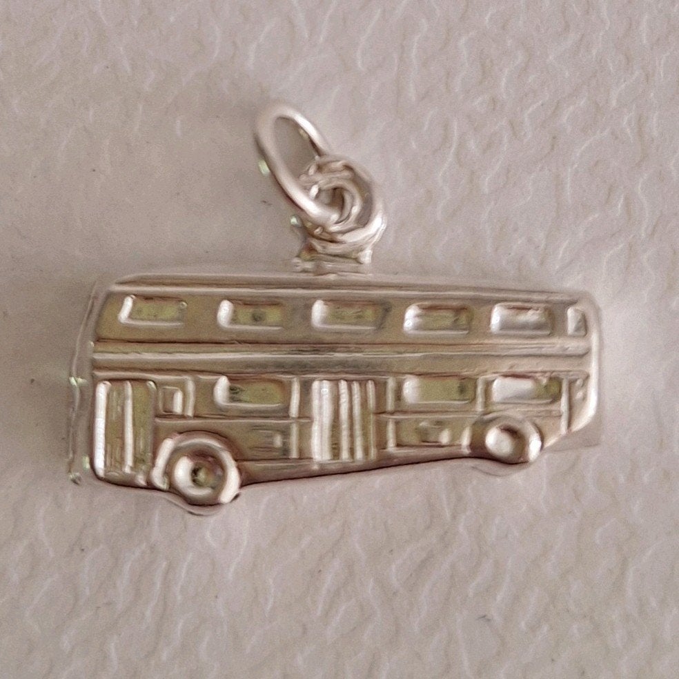 Zilver dubbeldekker bus bedel hanger 925 vintage new sieraad, Ophalen of Verzenden, Zilver, Hanger